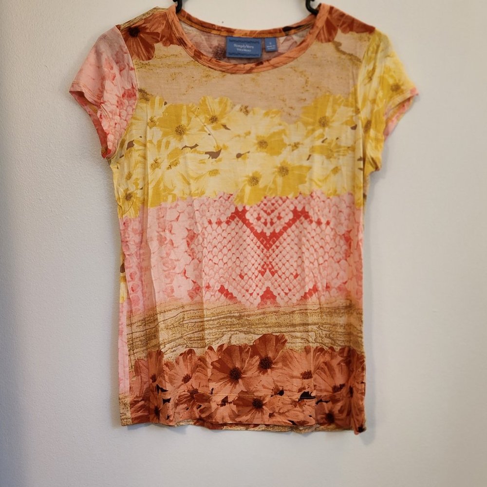 Simply Vera yellow and pink tee